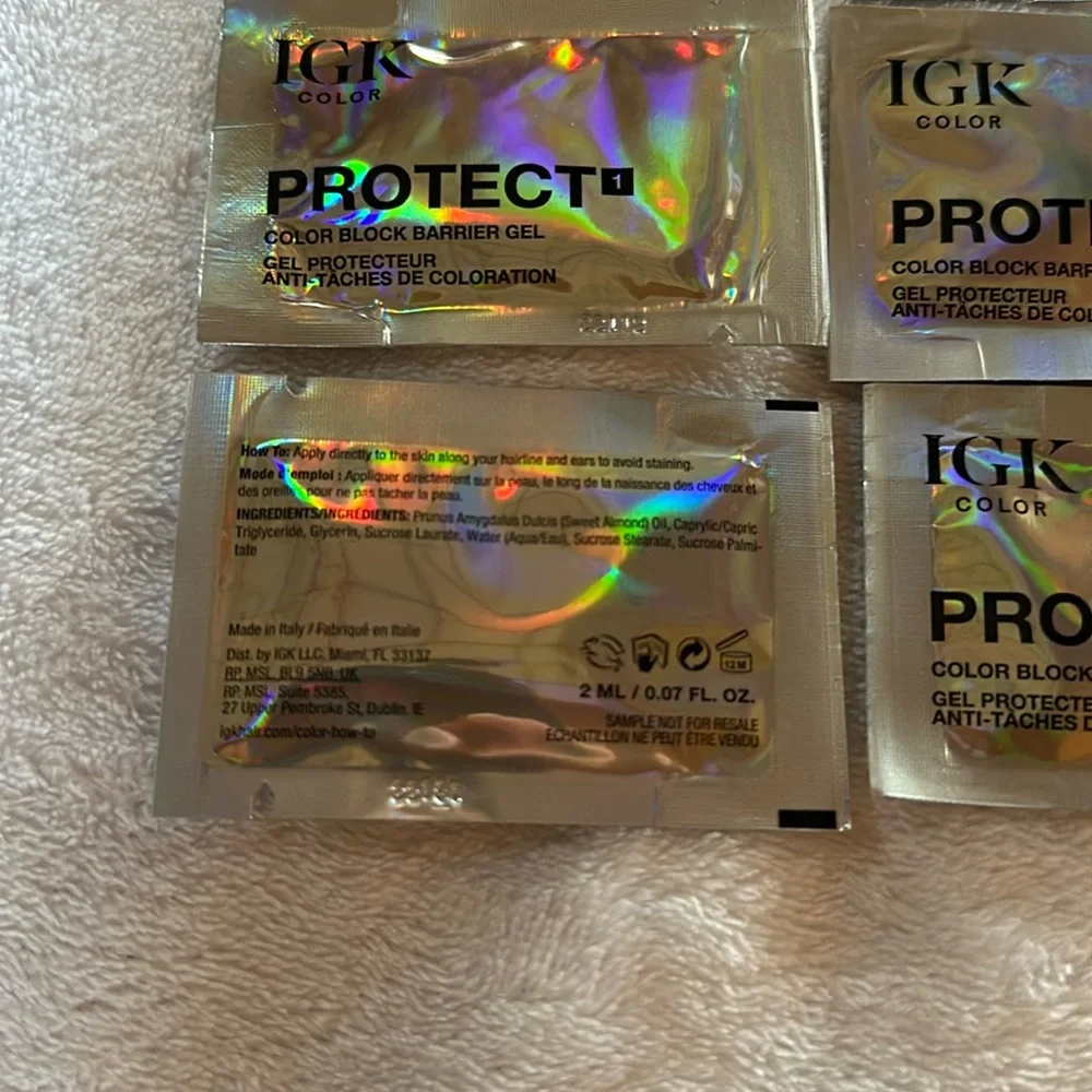 IGK Protect Color Block Barrier Gel Packets